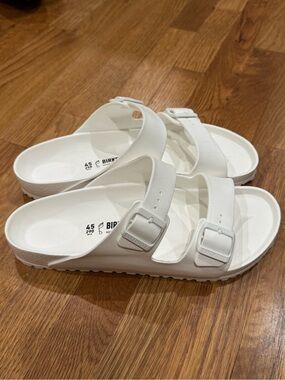 Birkenstock Arizona EVA two strap sandal - white - sz M12 - NWOT